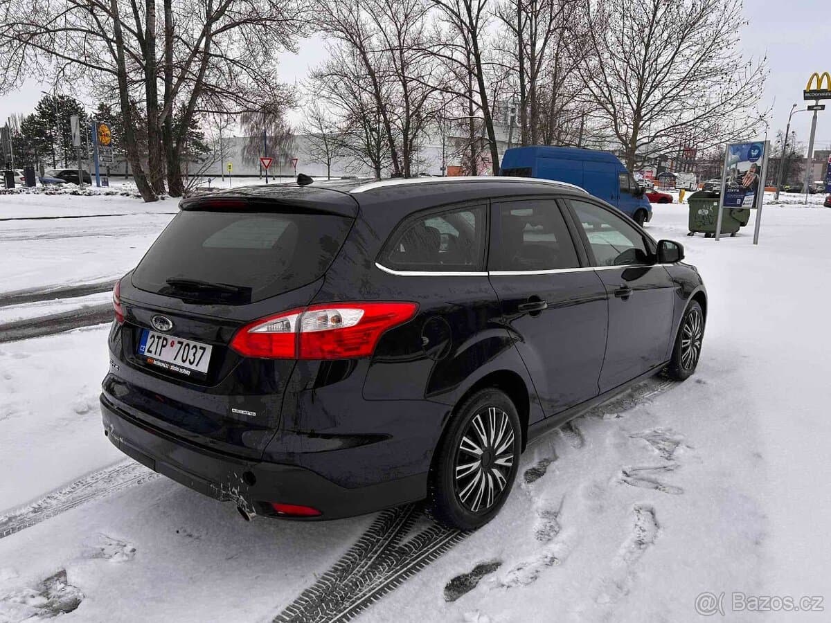 2011 Ford FOCUS - 3