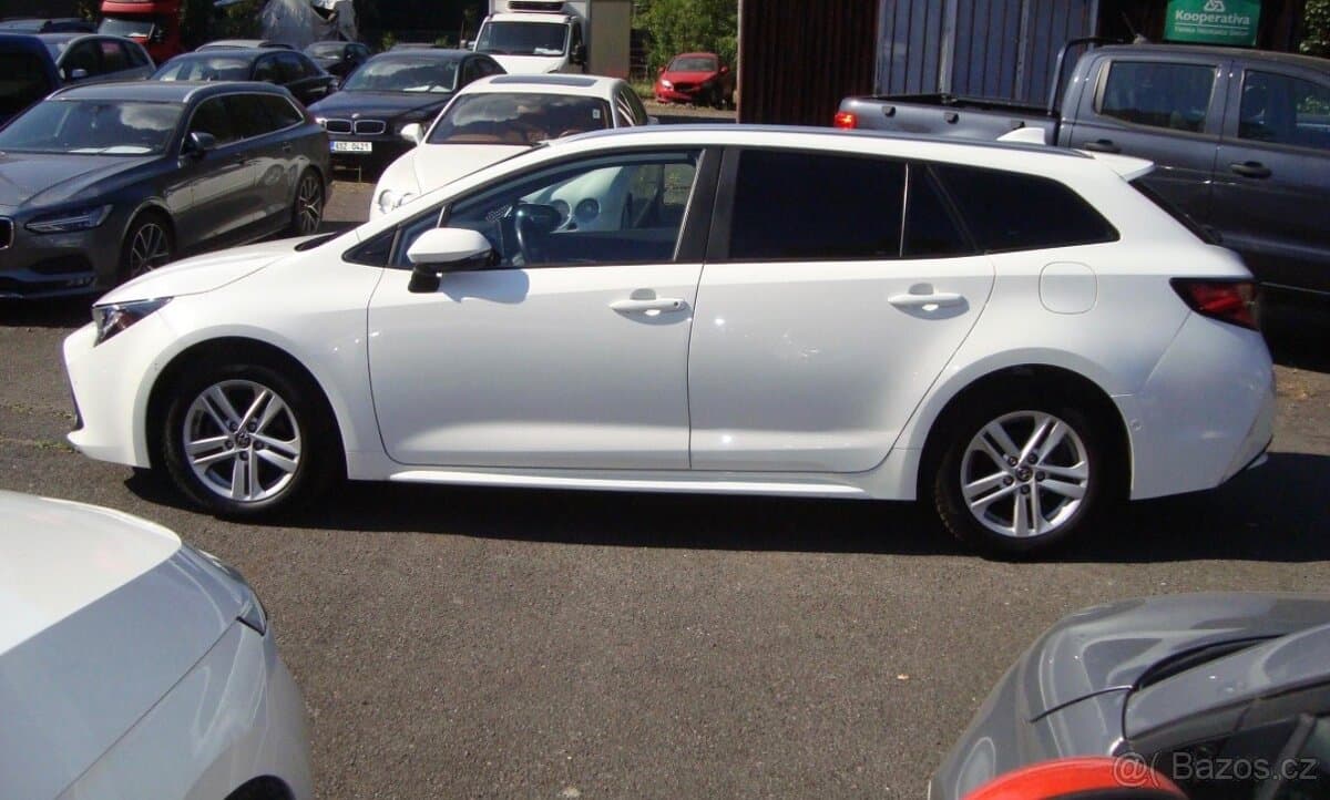 2023 Toyota COROLLA - 3