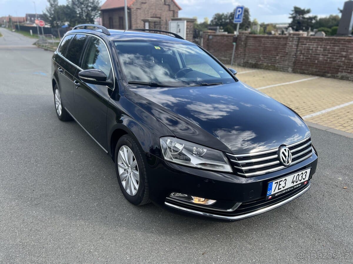 2011 Volkswagen PASSAT - 3