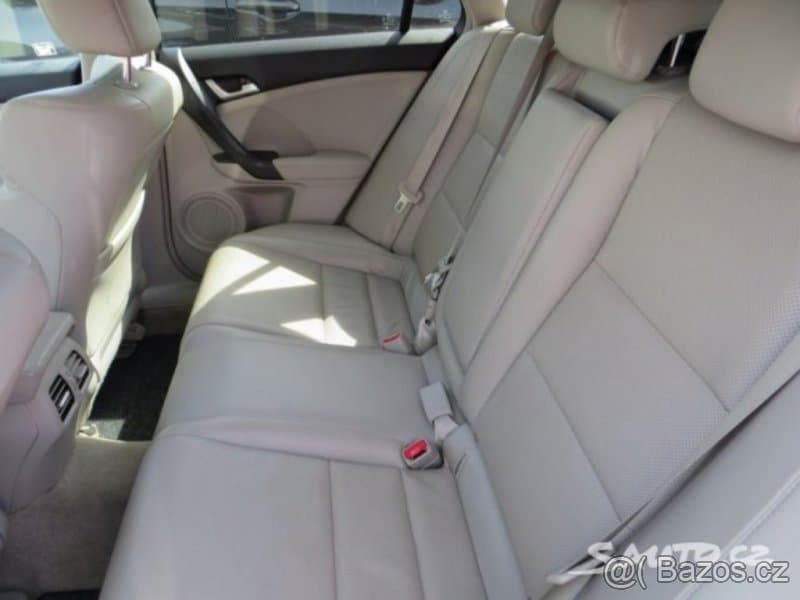 2010 Honda ACCORD - 3