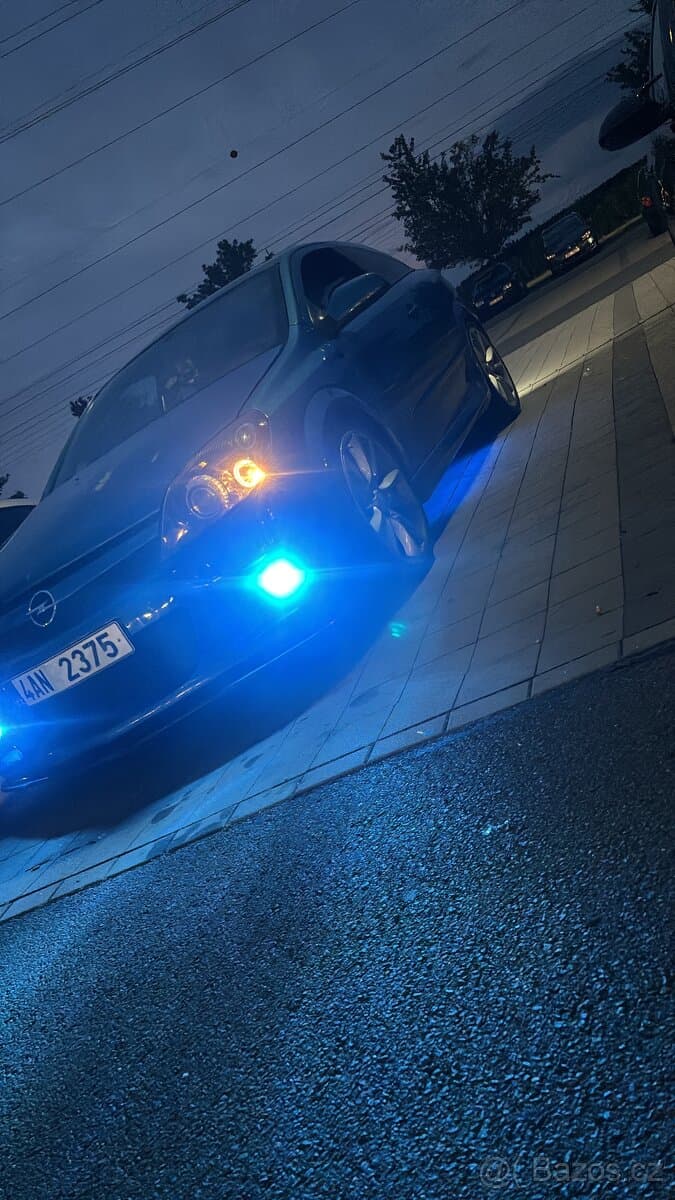 Opel ASTRA - 3