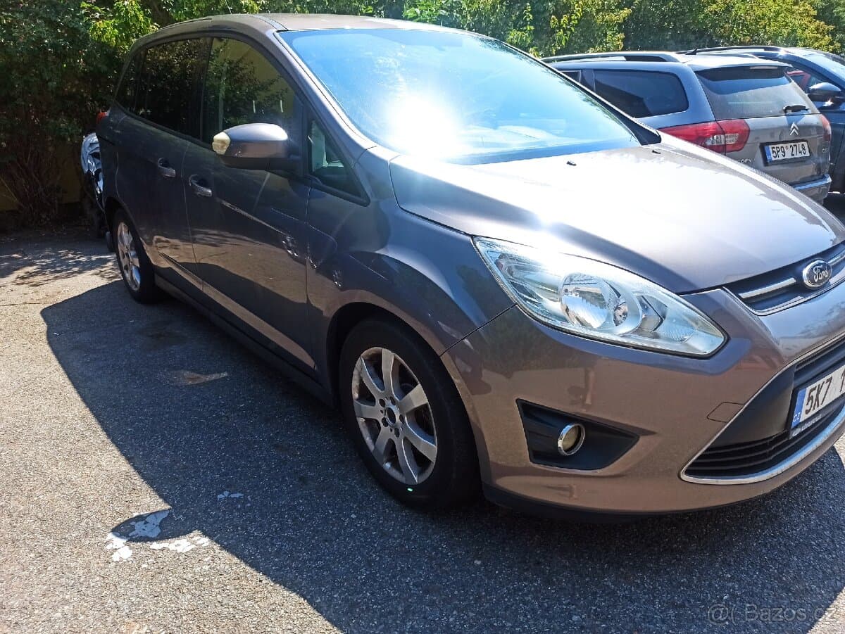 2011 Ford C-MAX - 3