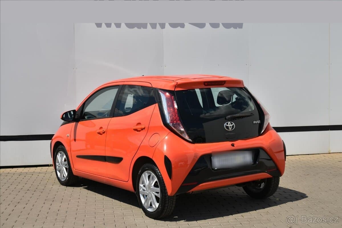 2015 Toyota AYGO - 3