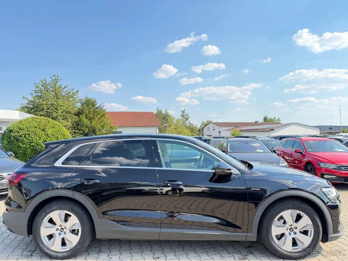 2022 Audi E-TRON - 3