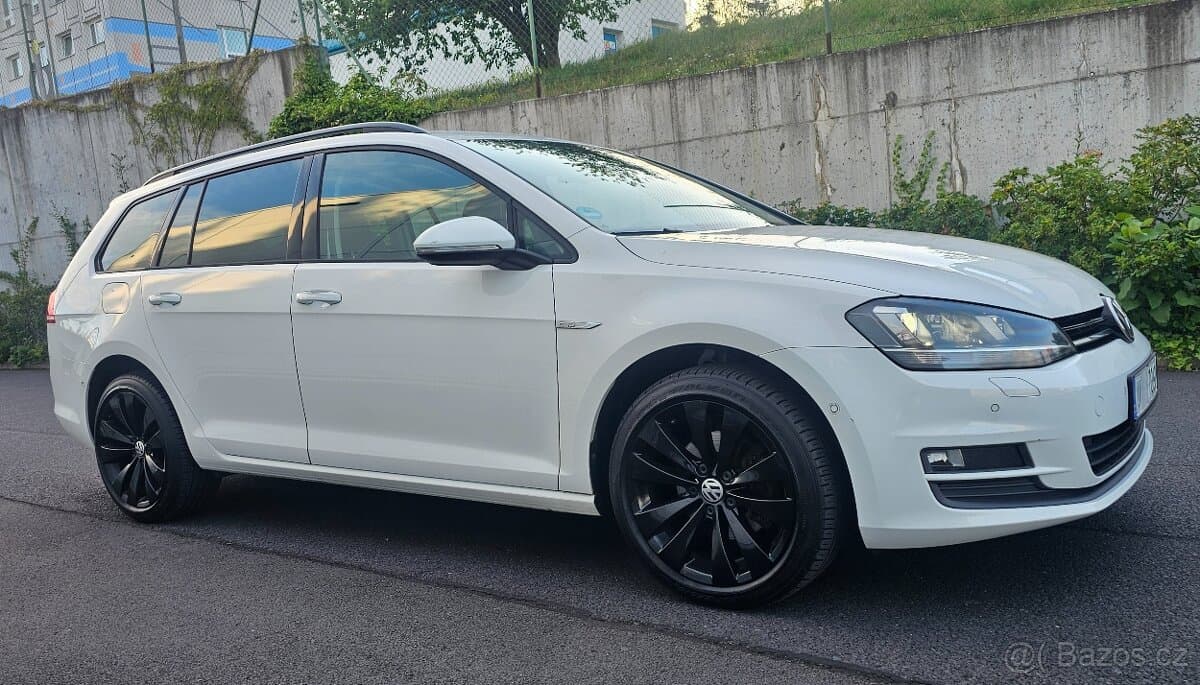 2015 Volkswagen GOLF - 3