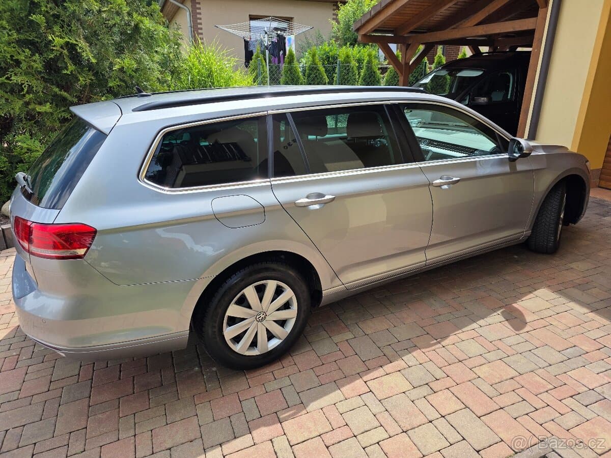 2017 Volkswagen PASSAT - 3