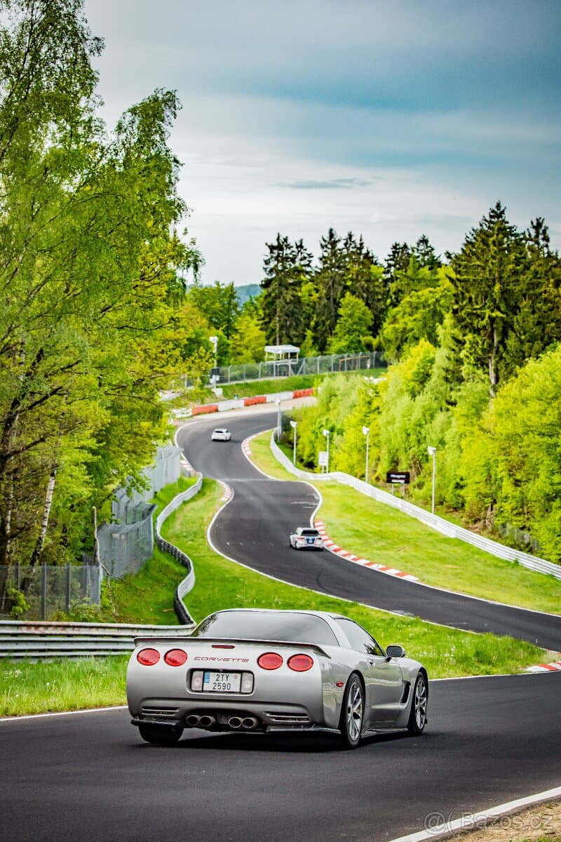 2004 Chevrolet CORVETTE - 3