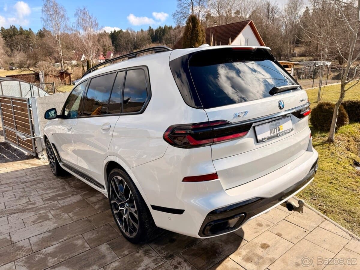 2023 BMW X7 - 3