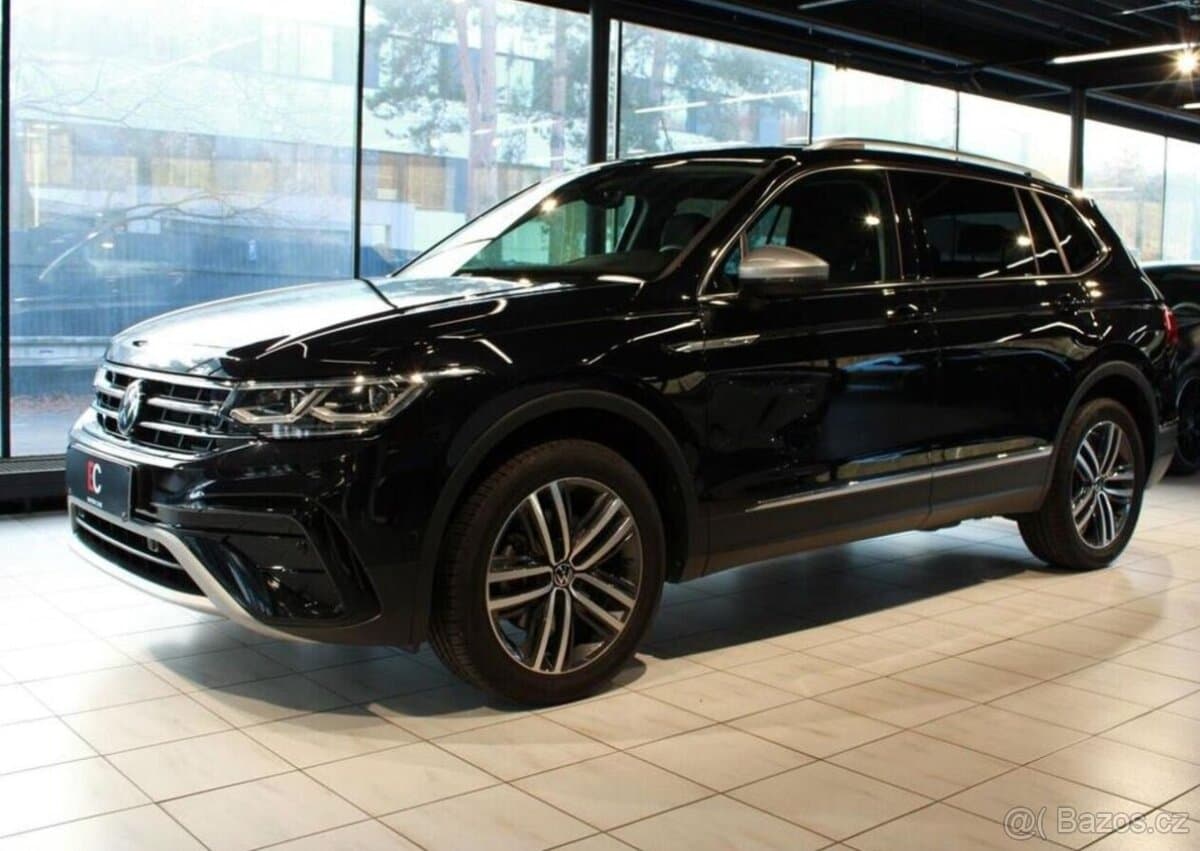 2023 Volkswagen TIGUAN - 3