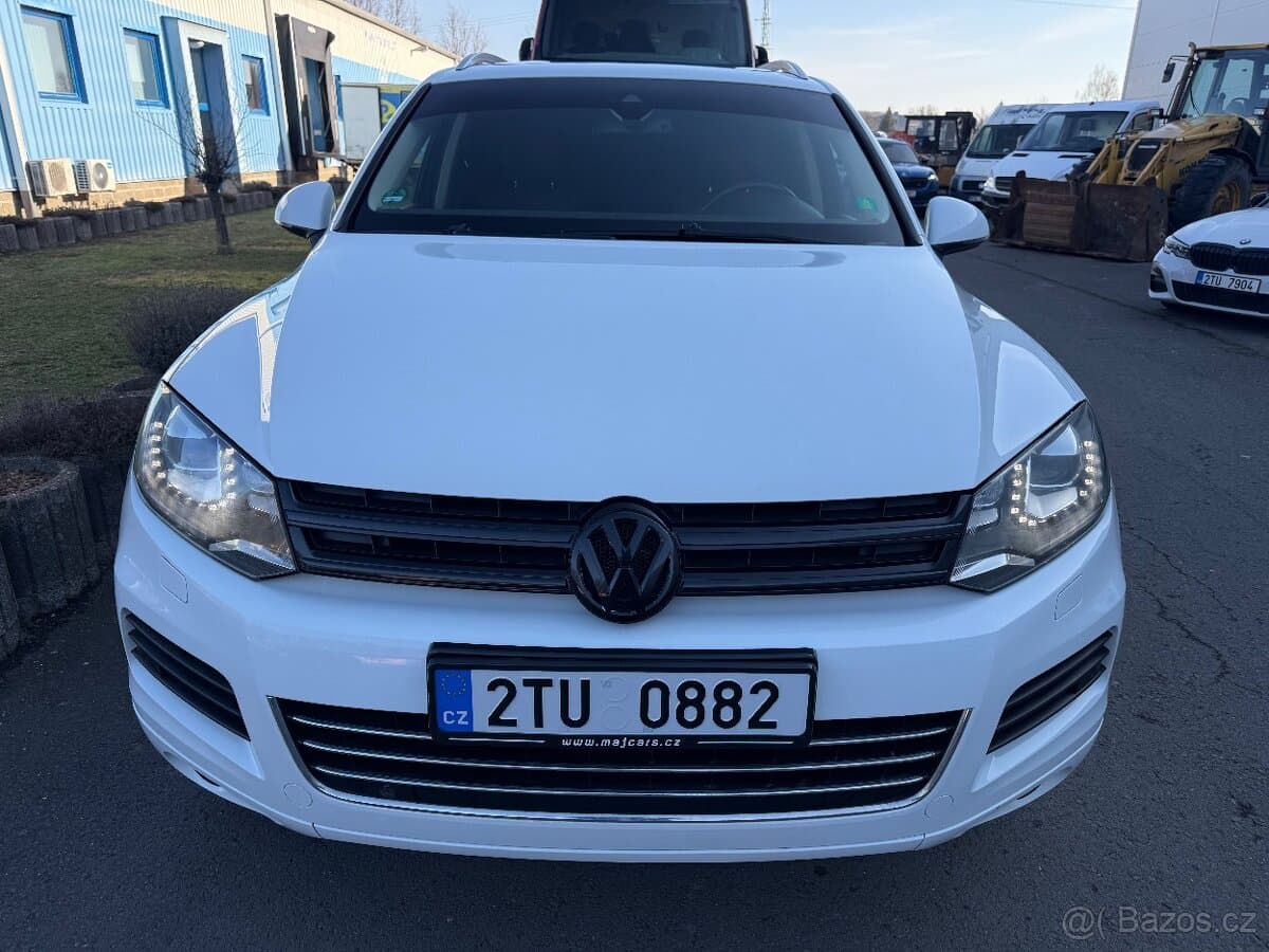 2012 Volkswagen TOUAREG - 3