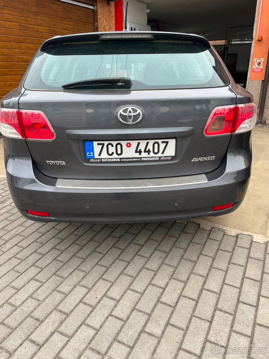 2009 Toyota AVENSIS - 3