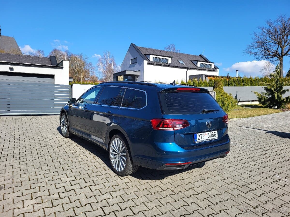 2021 Volkswagen PASSAT - 3