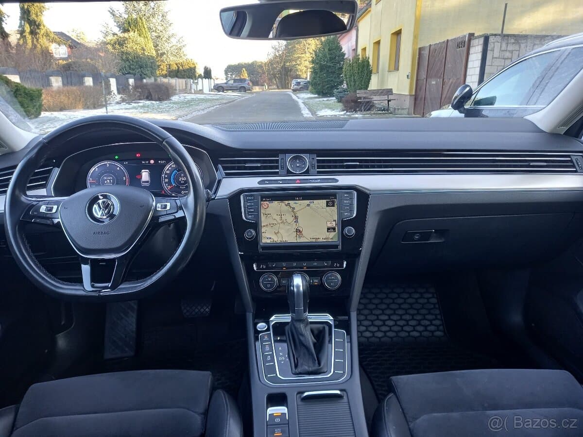 2015 Volkswagen PASSAT - 3