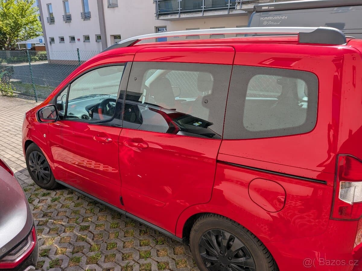 2021 Ford TOURNEO - 3