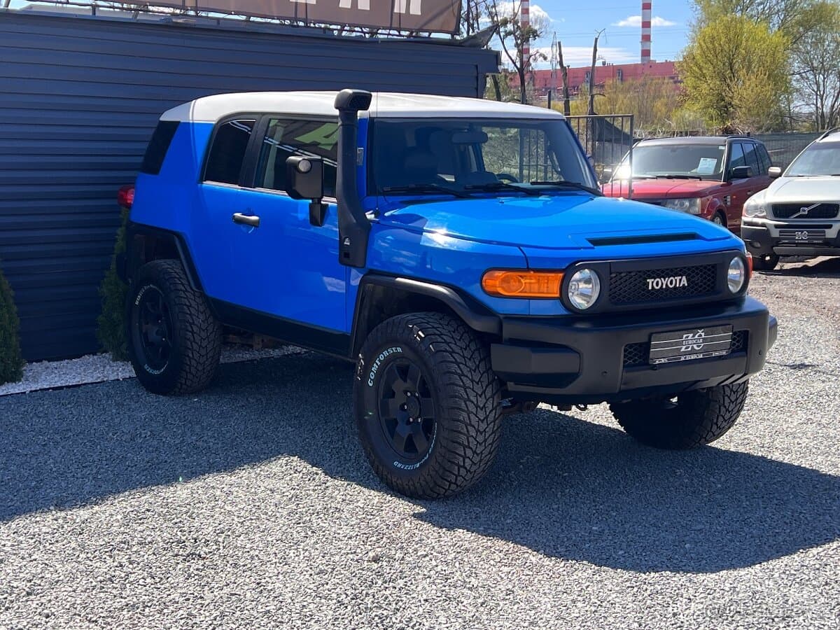 2008 Toyota FJ - 3