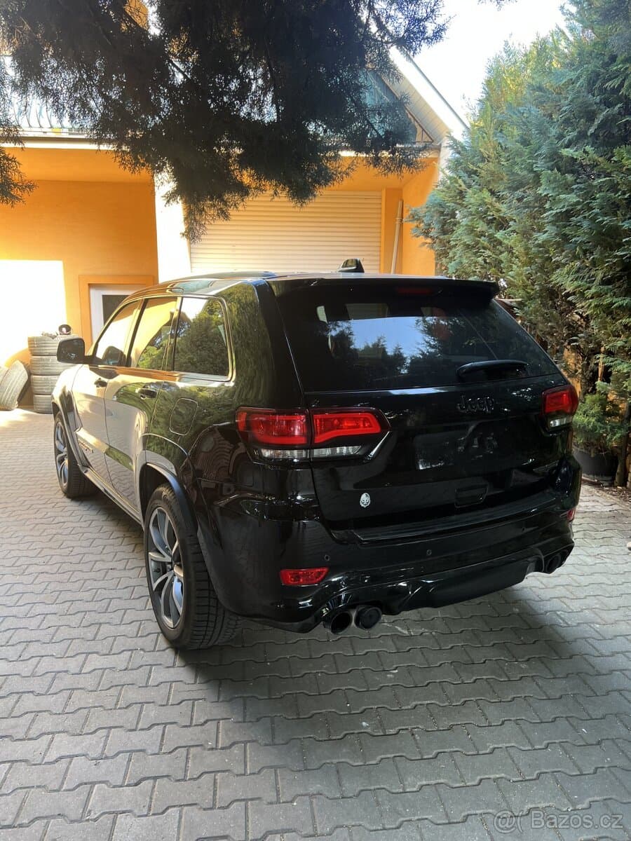2018 Jeep CHEROKEE - 3