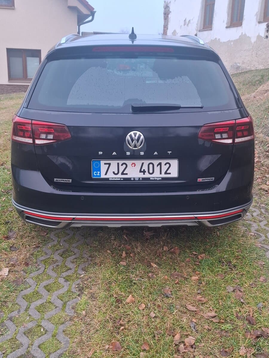 2019 Volkswagen PASSAT - 3