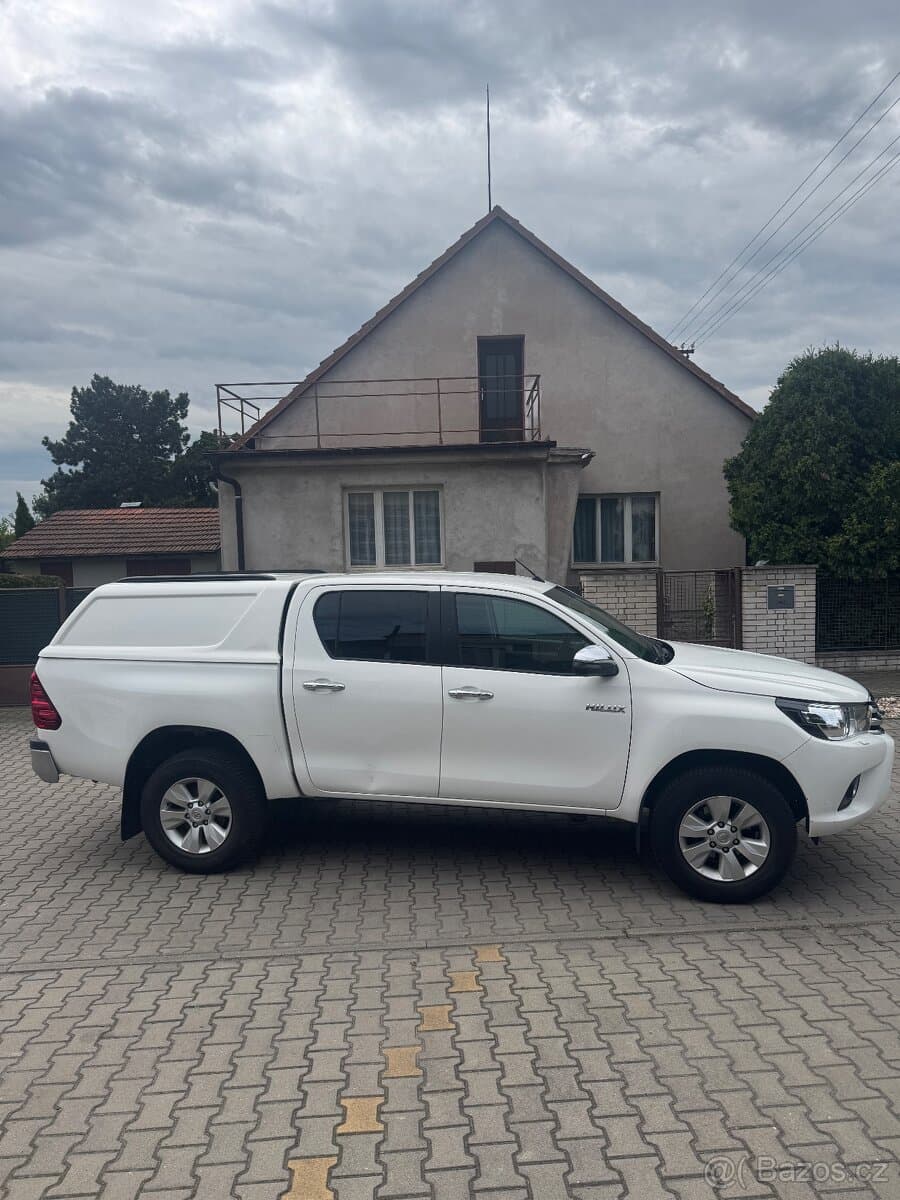 2020 Toyota HILUX - 3