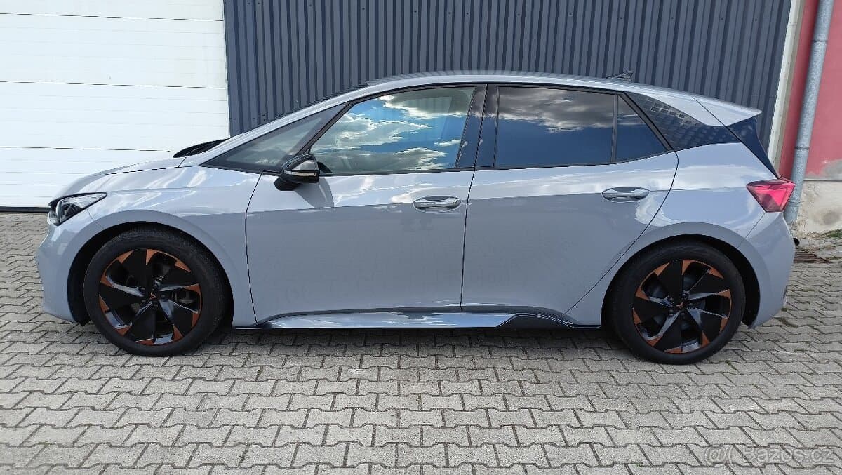 2022 Cupra BORN - 3