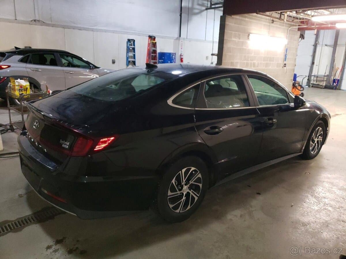 2023 Hyundai SONATA - 3