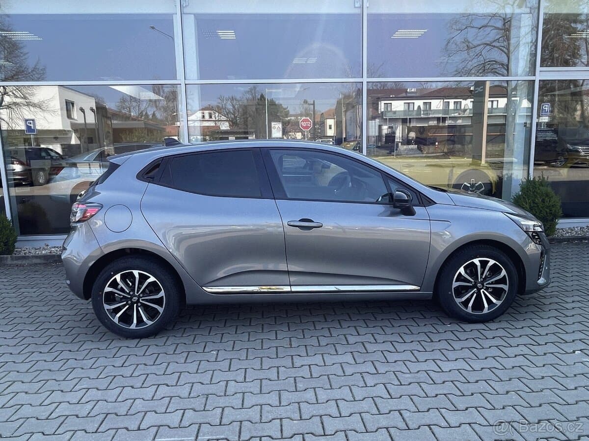 2025 Renault CLIO - 3