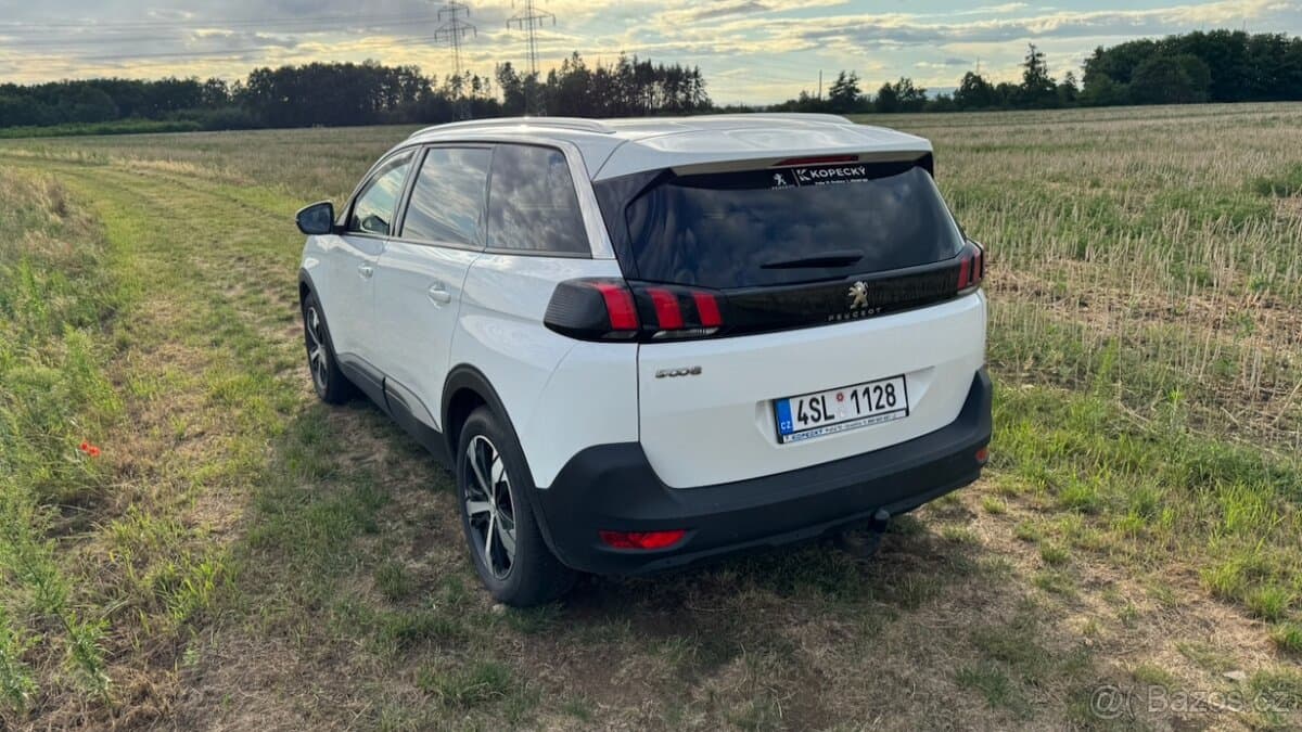 Peugeot 5008 - 3