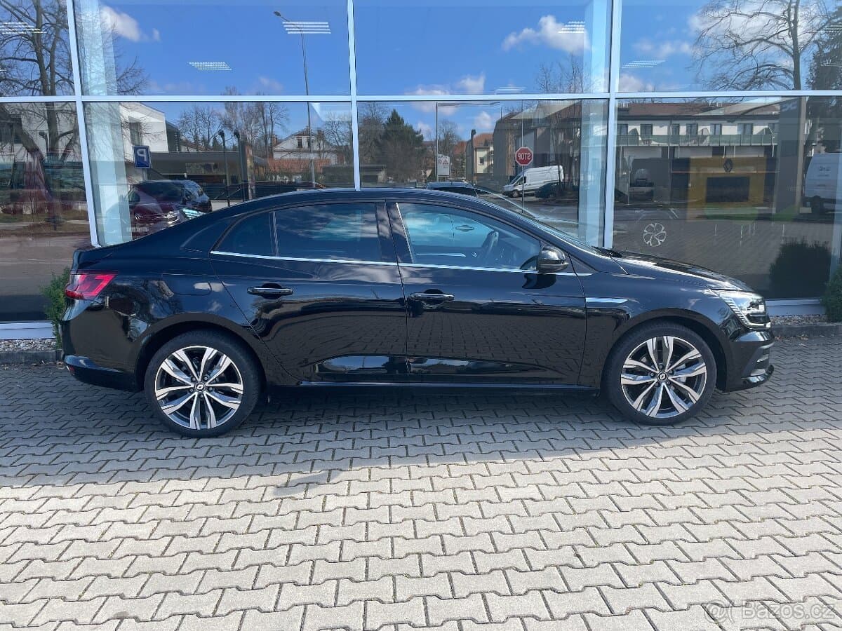 2025 Renault MEGANE - 3