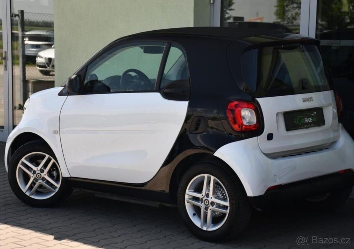2022 Smart FORTWO - 3