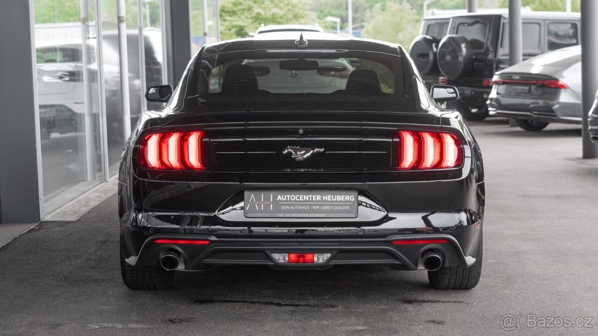 2020 Ford MUSTANG - 3