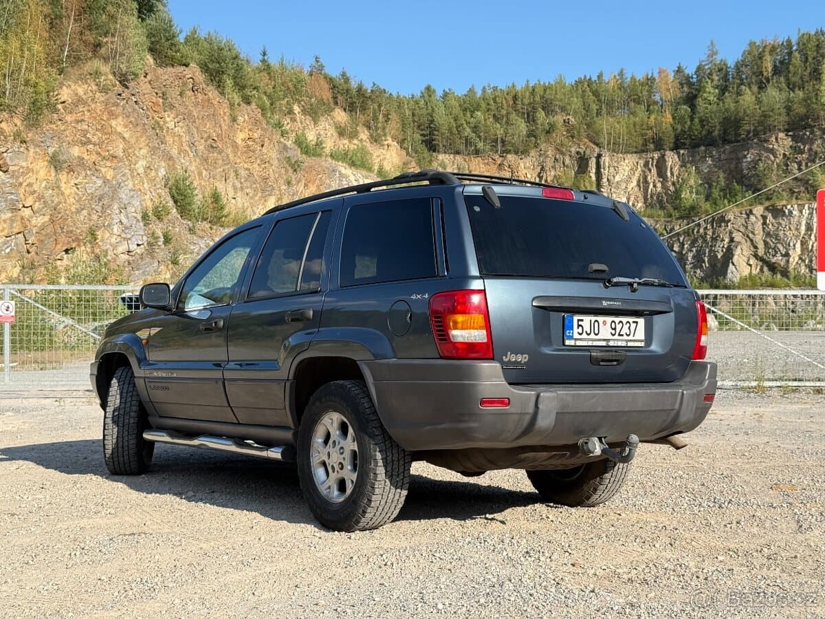 Jeep CHEROKEE - 3