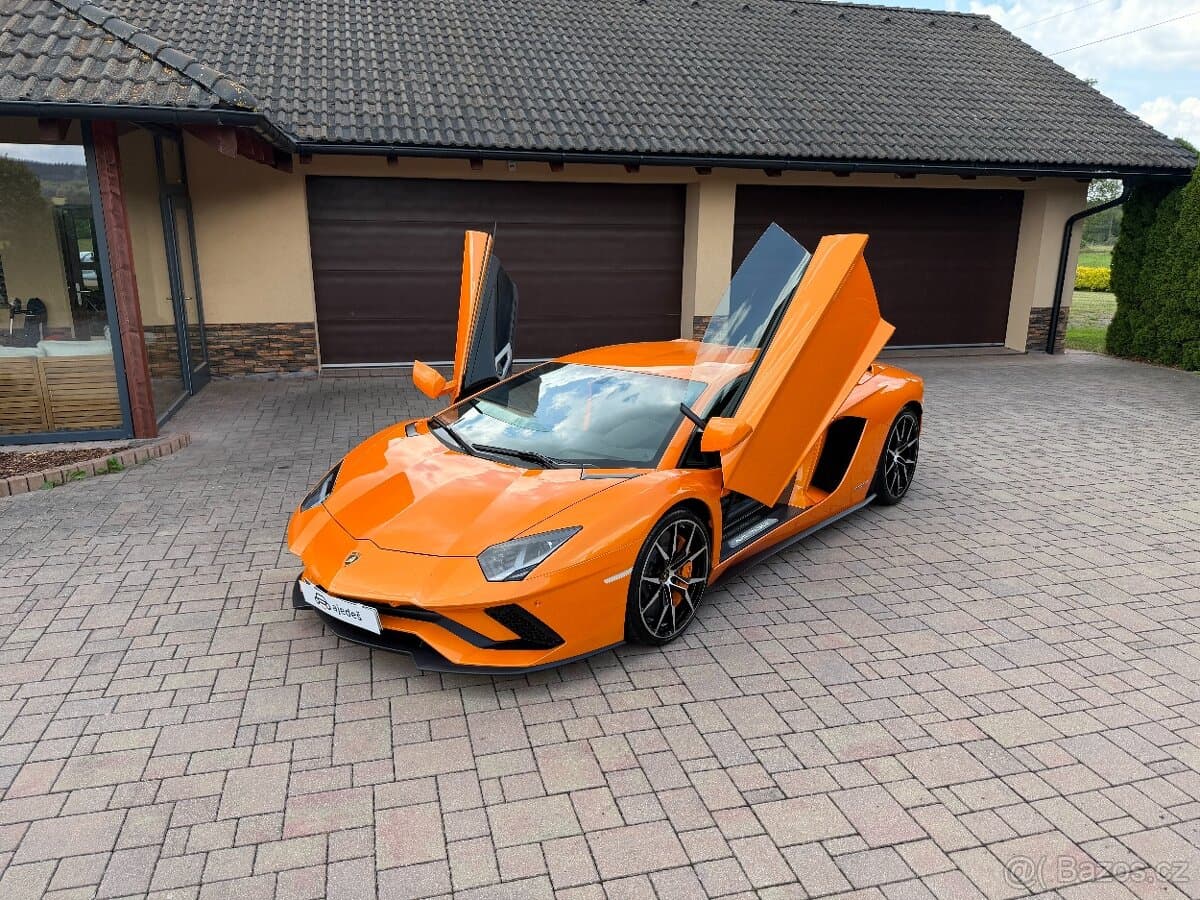 2018 Lamborghini AVENTADOR - 3