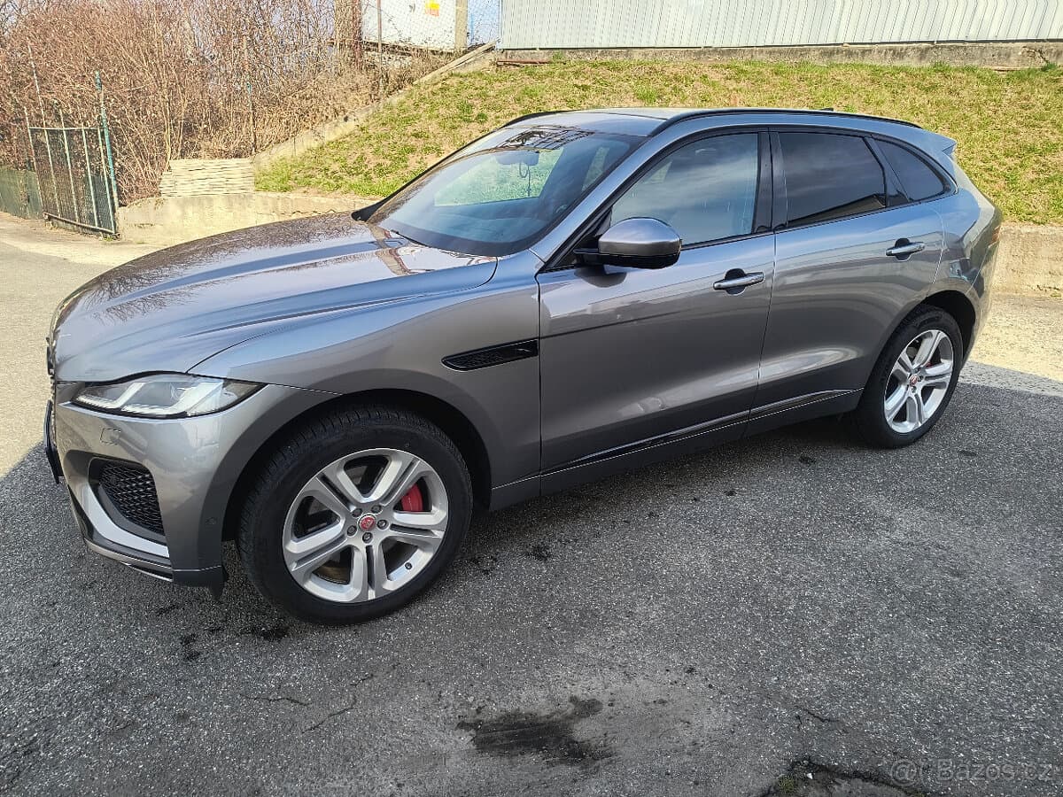 2021 Jaguar F-PACE - 3