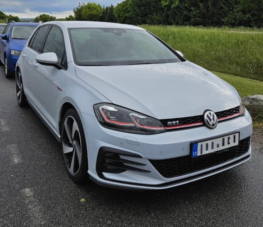 2019 Volkswagen GOLF - 3