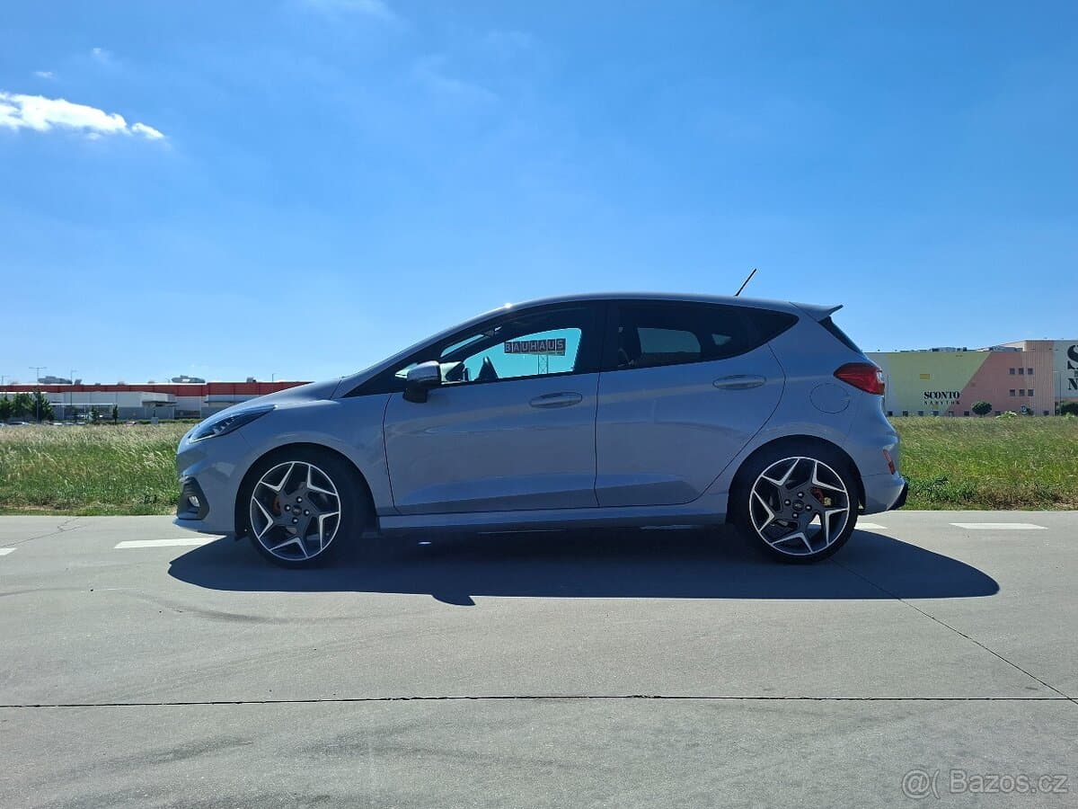 2019 Ford FIESTA - 3
