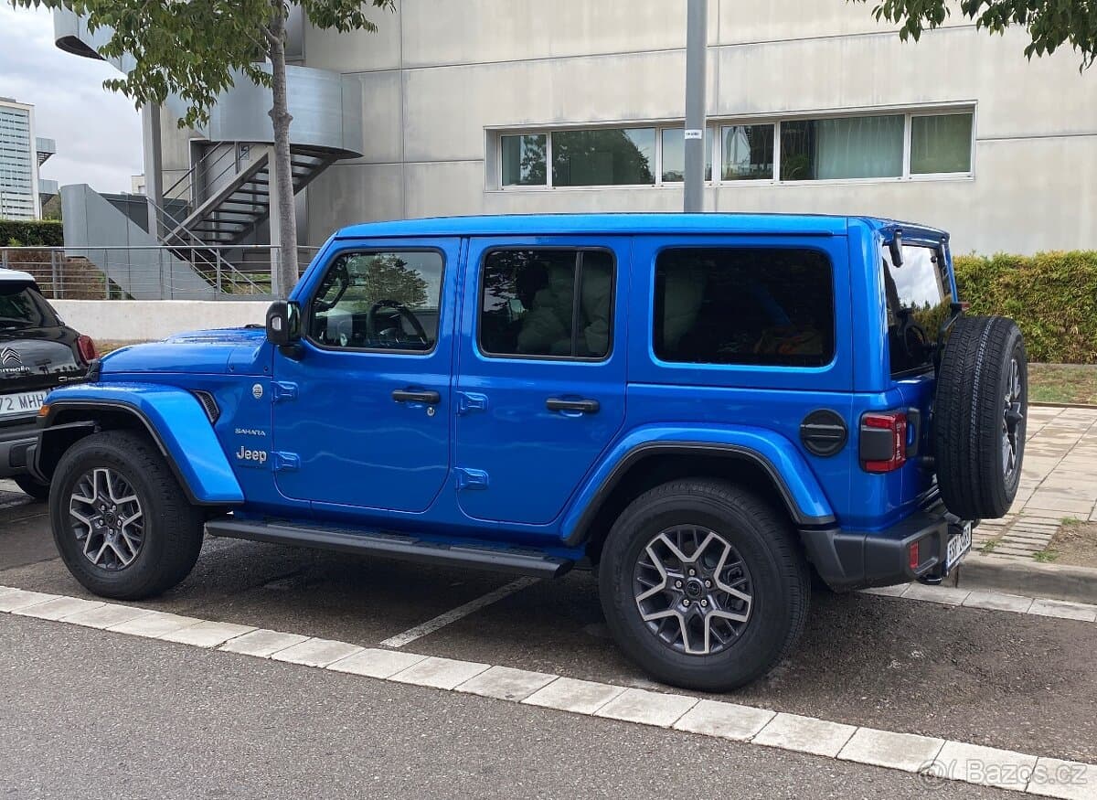 2024 Jeep WRANGLER - 3