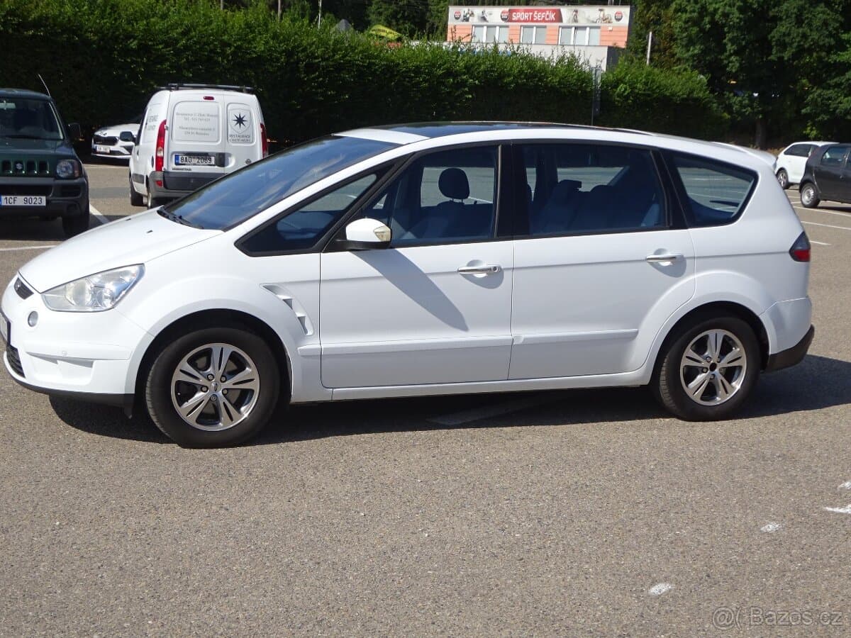2009 Ford S-MAX - 3