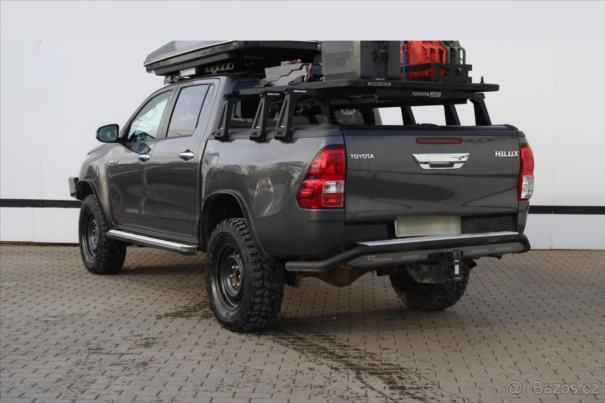 2020 Toyota HILUX - 3