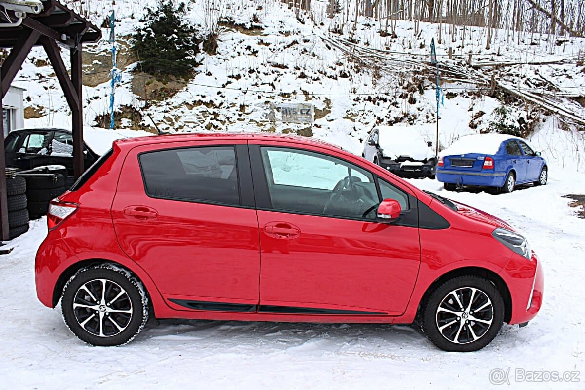 2018 Toyota YARIS - 3