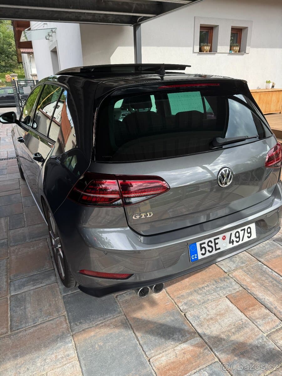 2019 Volkswagen GOLF - 3