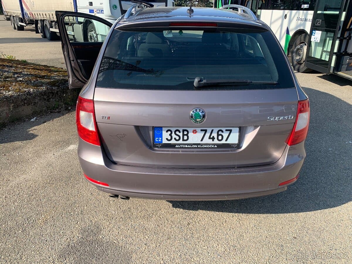 2010 Škoda SUPERB - 3