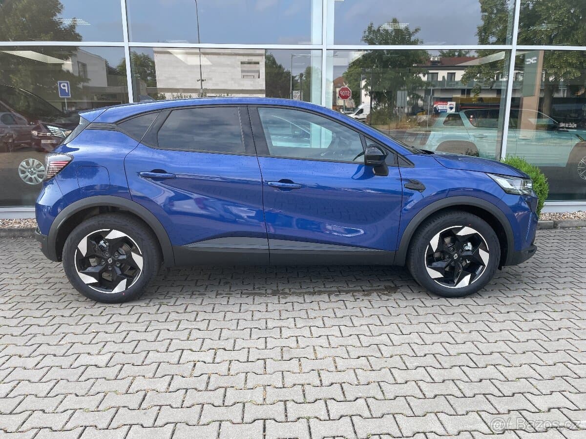 2025 Renault CAPTUR - 3