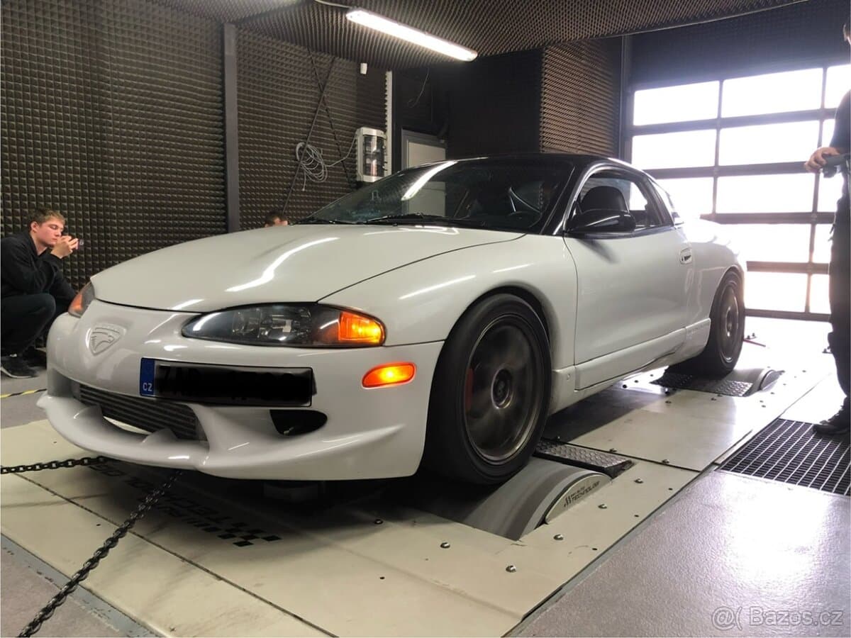 Mitsubishi ECLIPSE - 3