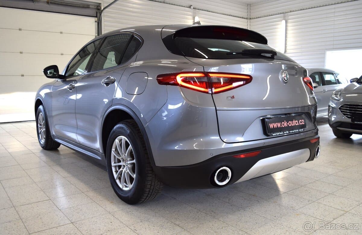 2020 Alfa Romeo STELVIO - 3