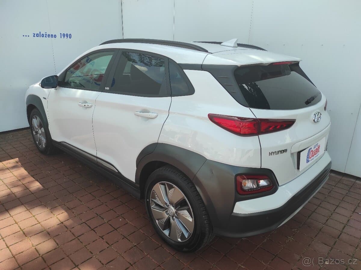 2021 Hyundai KONA - 3