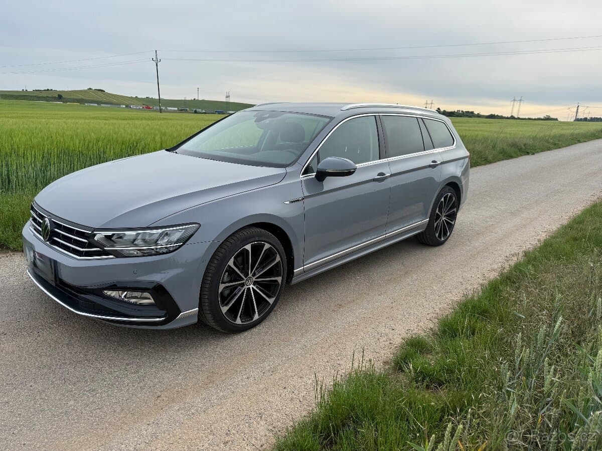 2024 Volkswagen PASSAT - 3