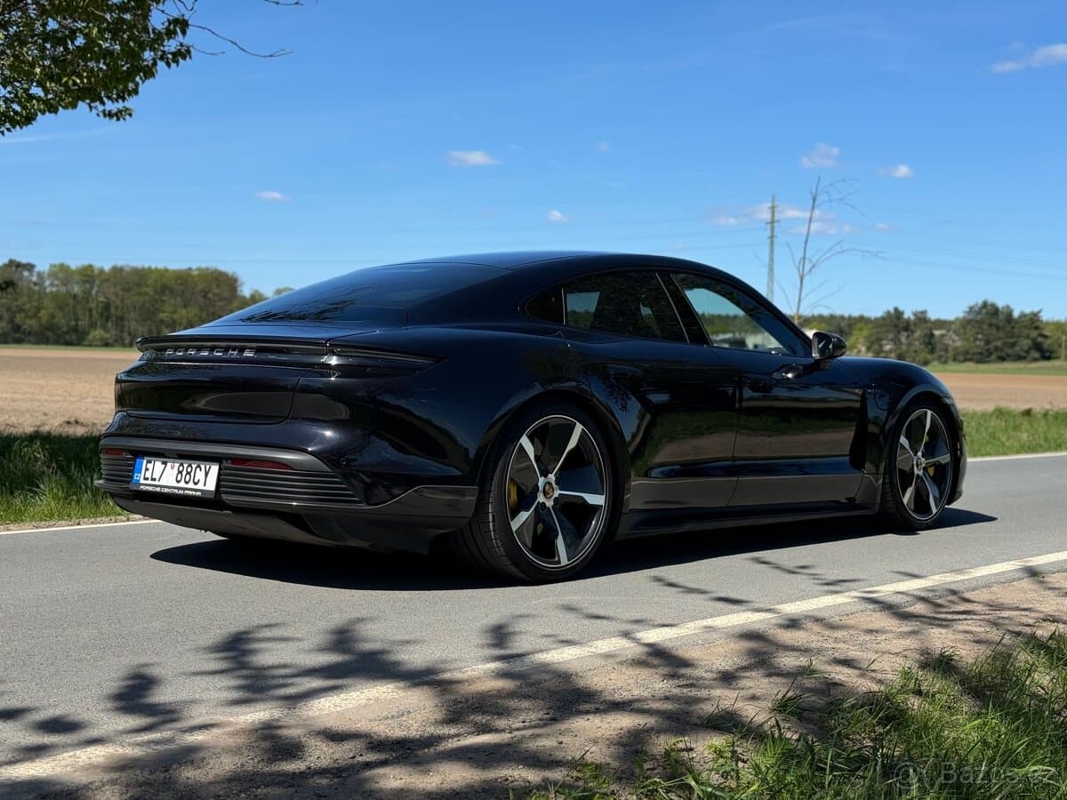 2021 Porsche TAYCAN - 3