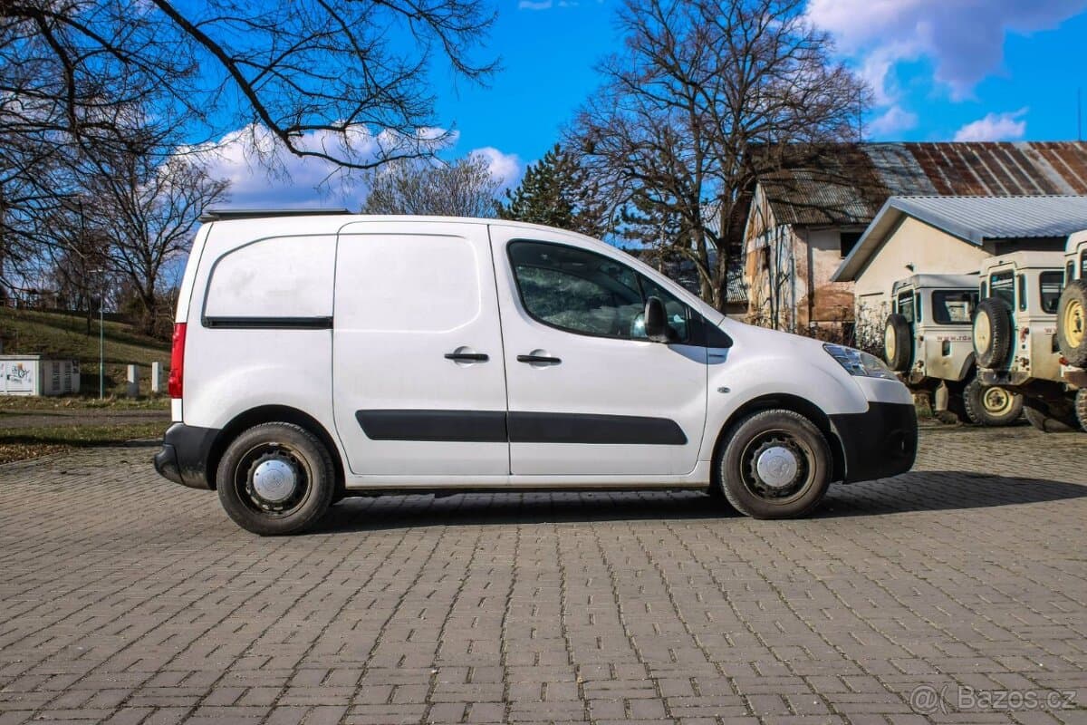 2012 Peugeot PARTNER - 3