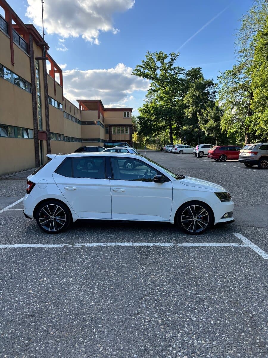 2015 Škoda FABIA - 3