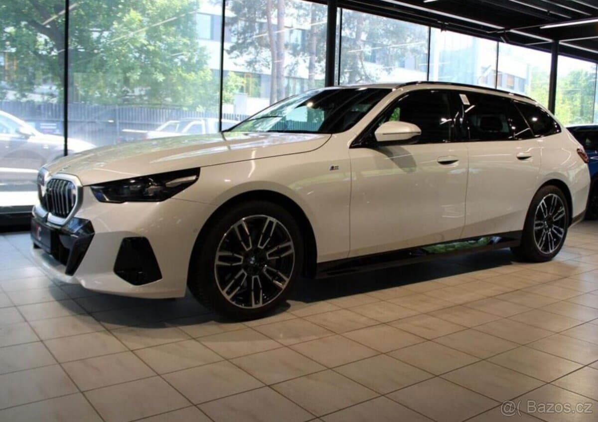 2024 BMW 5-SERIES - 3