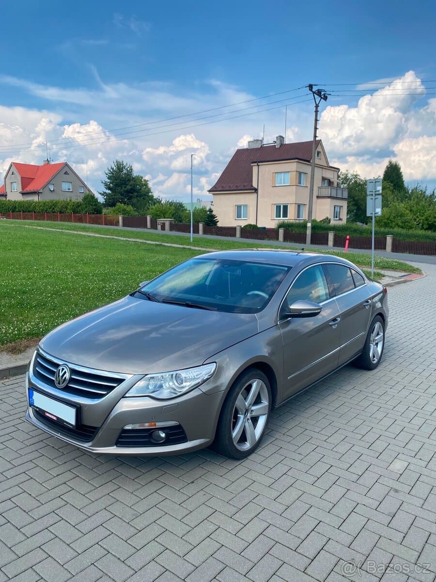 2010 Volkswagen PASSAT CC - 3